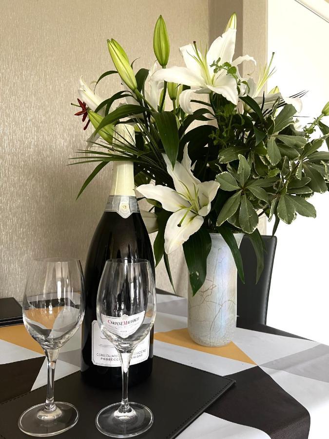 Beach Front Apartment With Free Parking, St Annes Lytham St Annes Dış mekan fotoğraf