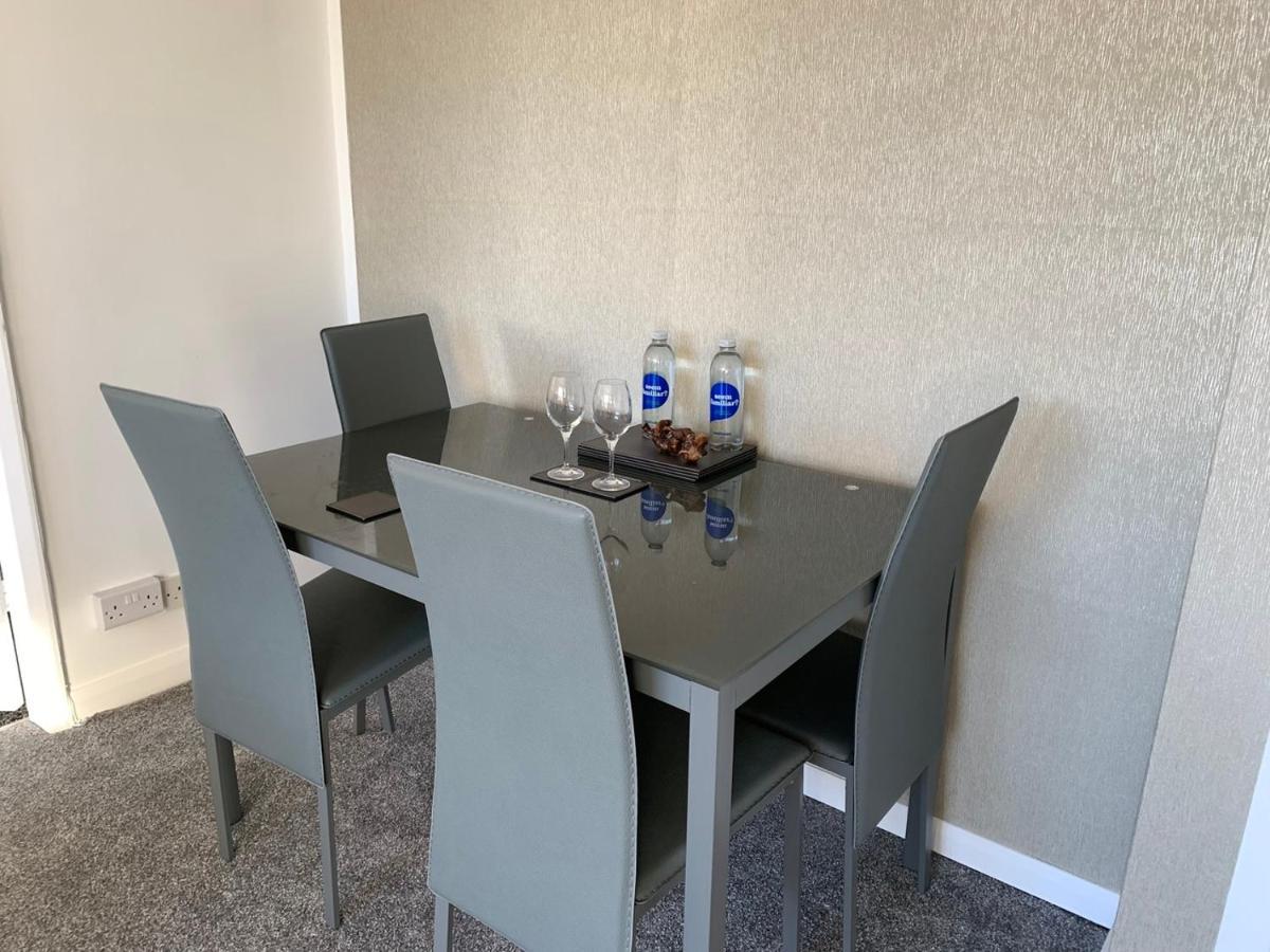 Beach Front Apartment With Free Parking, St Annes Lytham St Annes Dış mekan fotoğraf